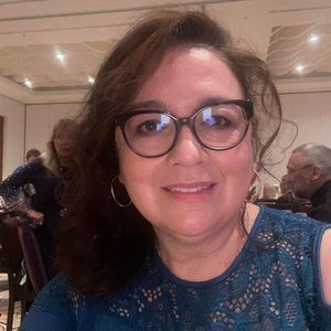 Meet your Posher, Andrea